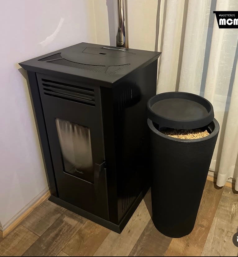 Macetero para pellet negro